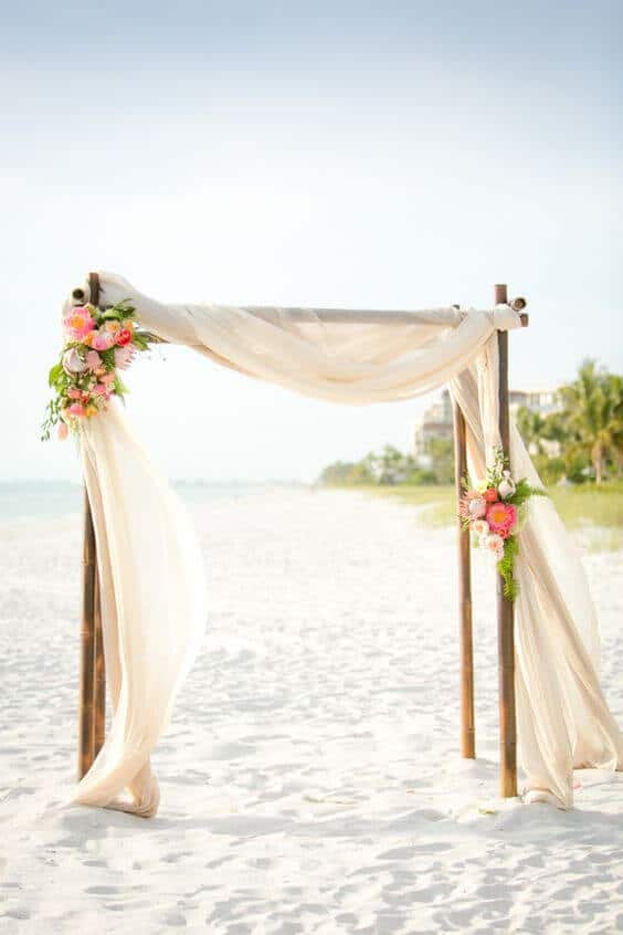If is there something missing for you to have a wedding in a beach, you’ll find it here. From general decor to that little detail, you’ll want to have a little bit of all, to help you have the wedding of your dreams. For more ideas go to wedwithbliss.com